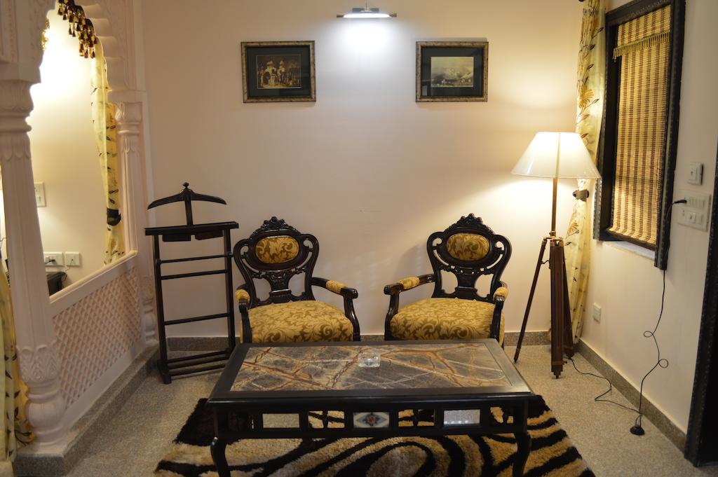 Bhanwar Singh Palace Hokaran Quarto foto